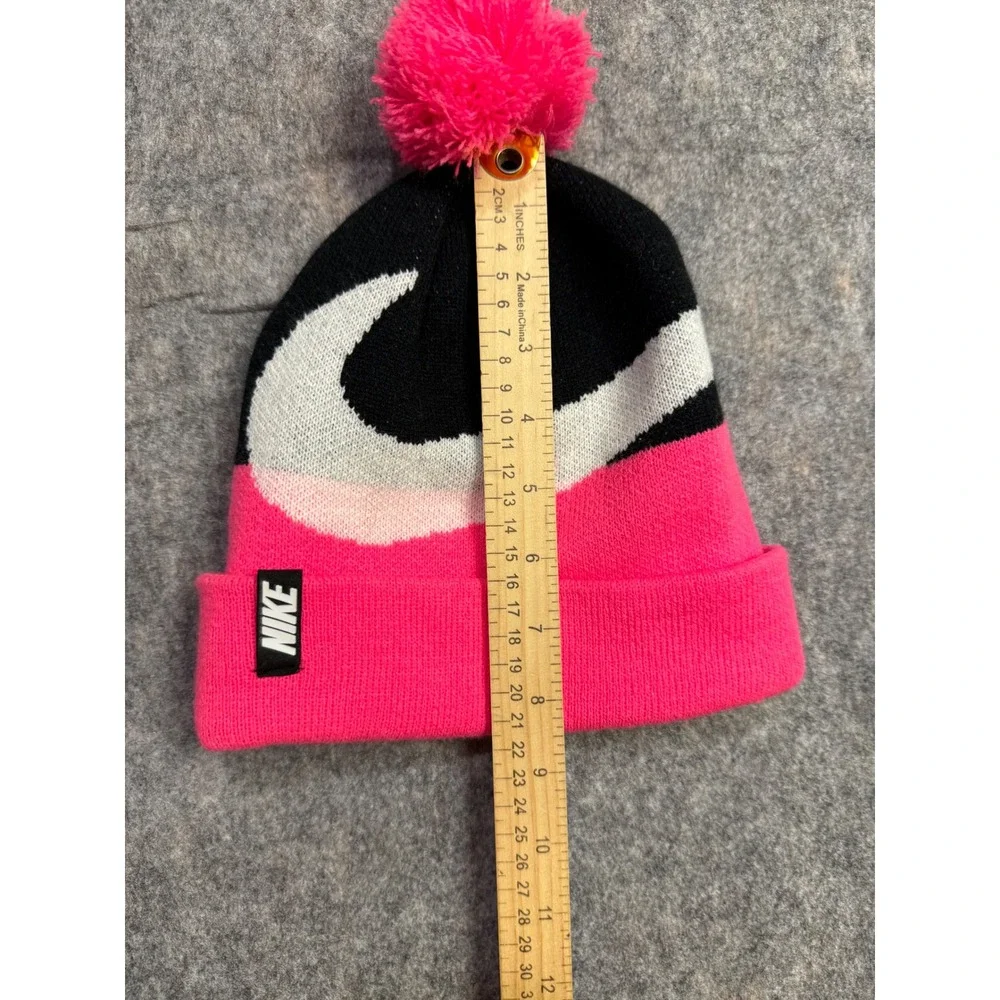 Nike Youth Beanie Pom Pom Black Pink White‎ Swoosh Logo Winter Hat